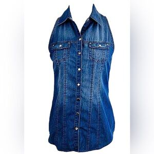 White House Black Market sleeveless denim button-down top🔥